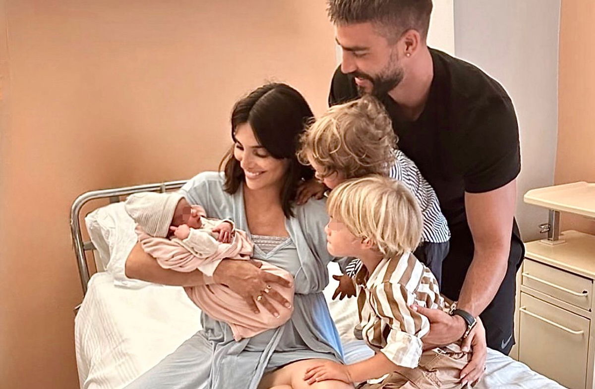 Uomini e Donne, Nicole Mazzocato è diventata mamma per la terza volta: le prime foto con la piccola Aurora article-post