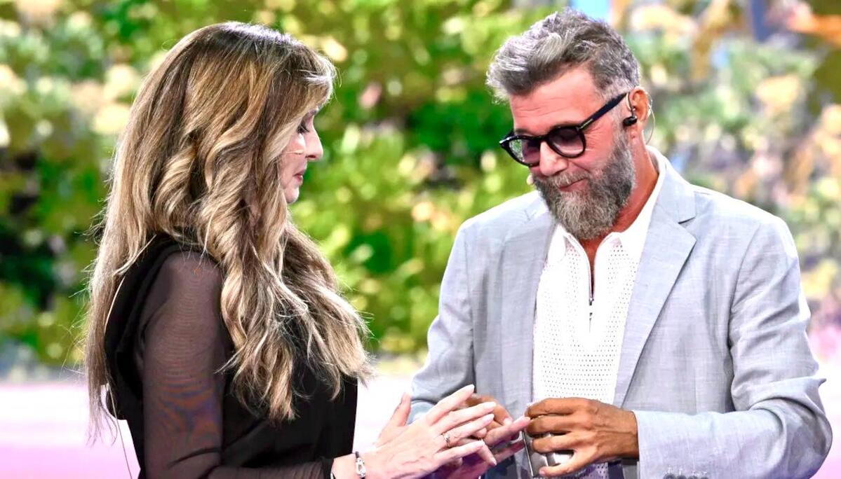 Isola 19, Paolo Vallesi dopo la proposta di nozze in diretta alla compagna Sara: “Lei è sembrata indispettita ma…” article-post