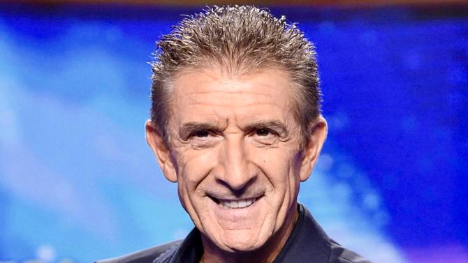 Ezio Greggio esce allo scoperto con la nuova giovanissima fidanzata da 1 milione di follower: ecco chi è article-post