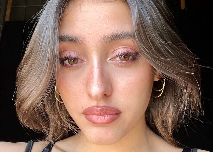 Amici, Giulia Stabile accusata di essersi rifatta labbra e zigomi: la lunga replica social preview