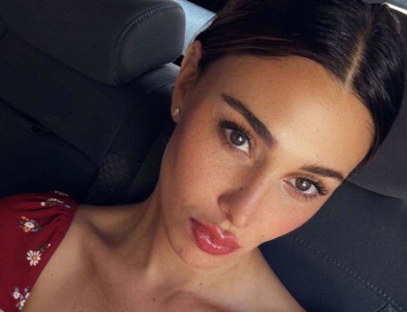 Belen Rodriguez litiga in un distributore di benzina in Sardegna: il video virale preview