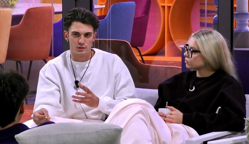 Grande Fratello, Jonas Pepe convinto che ci siano già strategie in atto: “Alcuni sono un po’ subdoli perché…” preview