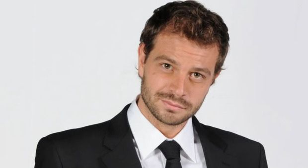 Le Iene, si è spento l’inviato Paul Baccaglini: aveva 41 anni preview