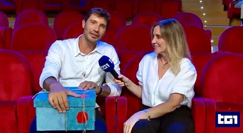 Affari Tuoi, Stefano De Martino svela la grande novità della nuova edizione: “Sarà un’incognita anche per il Dottore!” preview