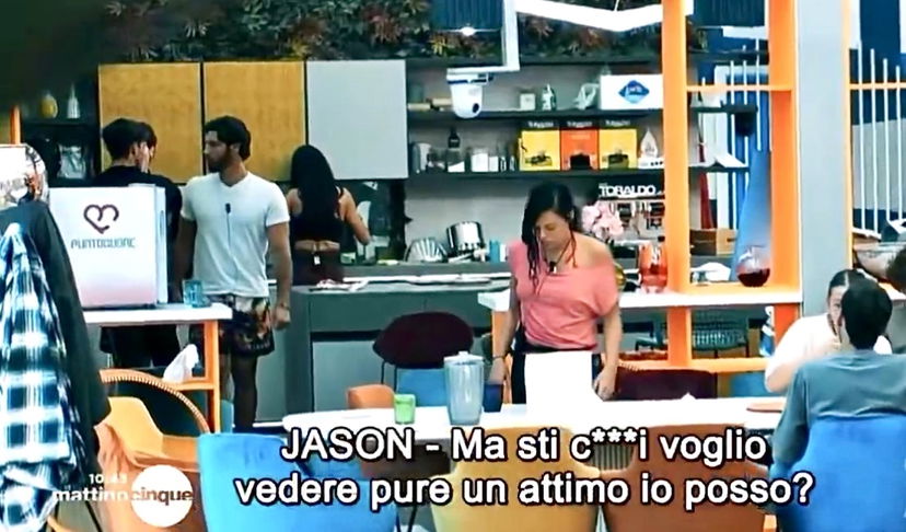 Grande Fratello, ecco le immagini inedite della rissa sfiorata tra Omer e Jonas (Video) preview