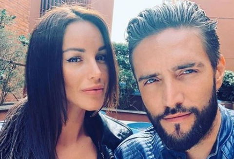Alex Belli e Delia Duran svelano il sesso del loro bebè e i due nomi tra cui sono indecisi preview