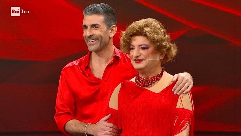 Ballando con le Stelle 20, settima puntata: eliminata la Signora Coriandoli, Francesca Fialdini vince nonostante l’infortunio, due coppie a rischio eliminazione preview