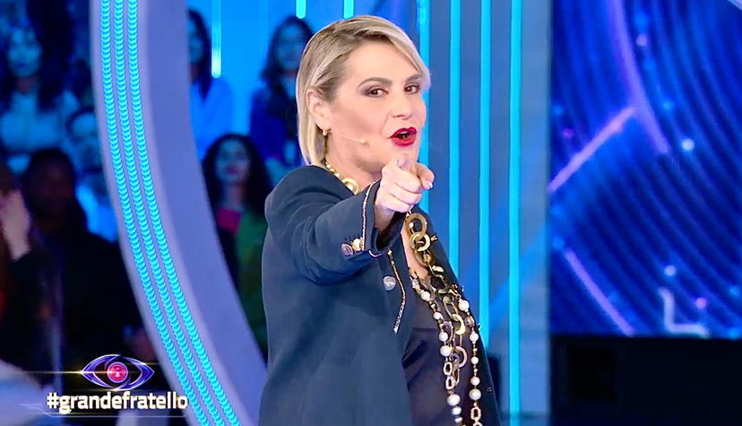 Grande Fratello, cambia (ancora) la programmazione: cancellato il doppio appuntamento? preview