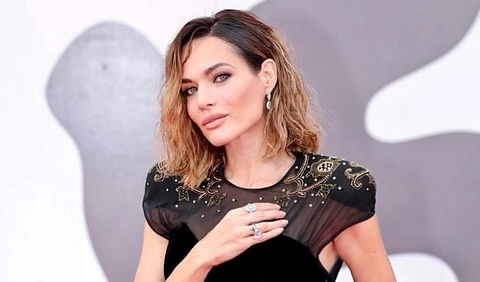 Laura Chiatti confessa di convivere con l’ADHD: “É stancante, un peso invisibile con cui sto ancora cercando di far pace” preview