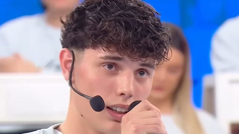 Amici 25, Riccardo Stimolo interviene sui social dopo le polemiche legate ai suoi commenti omofobi di qualche anno fa preview