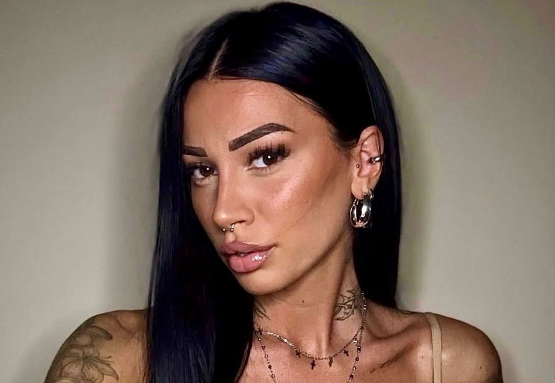 Uomini e Donne, Gaia Gigli esce allo scoperto con il nuovo fidanzato: la foto del bacio article-post