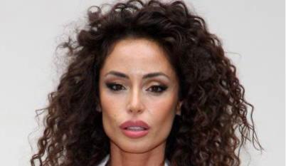 Raffaella Fico rompe il silenzio dopo la drammatica notizia della perdita del suo bimbo: “Vola alto piccolo mio” preview