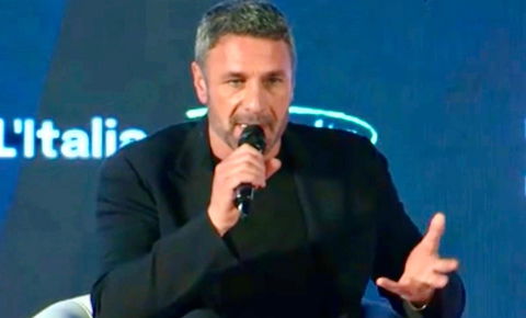 Raoul Bova sulle sue chat con Martina Ceretti: “Sono stato deriso e sbeffeggiato, lasciato solo dagli amici. Mi hanno ricattato ma…” preview
