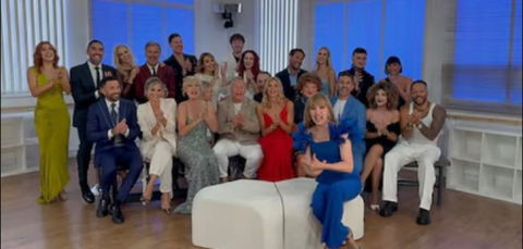 Ballando con le Stelle, una talpa svela: “Ecco chi porta davvero il veleno dietro le quinte” preview