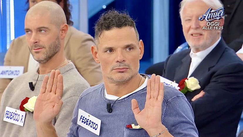 Uomini e Donne: l’opinione di Chia sulla puntata del 15/12/25 preview