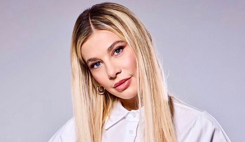 Clizia Incorvaia risponde alla moglie di Francesco Sarcina: “Smentisco le sue astiose inesattezze, per fortuna che…” preview