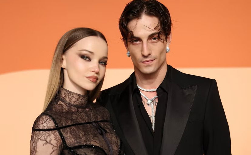 Damiano David e Dove Cameron si sposano: l’annuncio social e la foto dell’anello preview