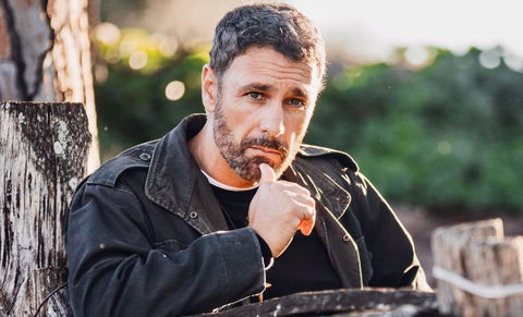 Don Matteo 15, Raoul Bova svela come hanno reagito sul set dopo la pubblicazione dei suoi audio privati: “Cosa mi hanno detto” preview