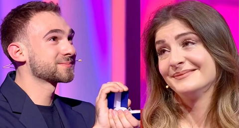 C’è Posta per Te, Matteo si inginocchia e chiede a Martina di sposarlo: “Voglio invecchiare con te!” preview