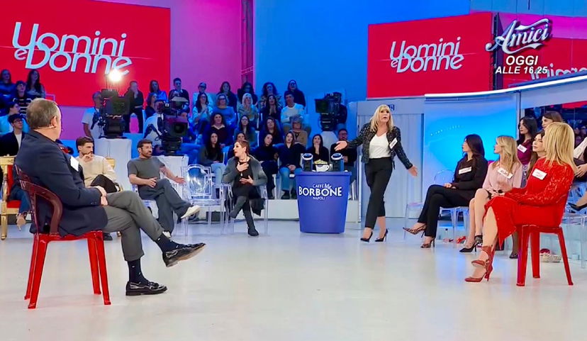 Uomini e Donne: l’opinione di Isa sulla puntata del 10/02/26 preview