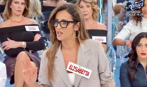 Uomini e Donne: l’opinione di Isa sulla puntata del 19/02/26 preview