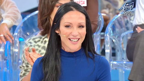 Uomini e Donne, Emanuela: “Federico? Non siamo tutte sc*me a stargli dietro ma…”. Poi svela a quale cavaliere voleva dare il numero (e perché non l’ha fatto) preview