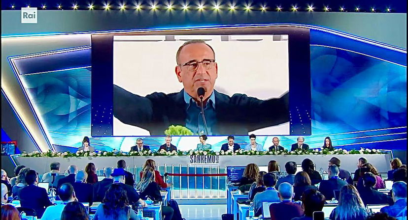 Sanremo 2026, quarta serata: la scaletta e l’ordine di uscita dei 30 Big in gara nella serata cover preview