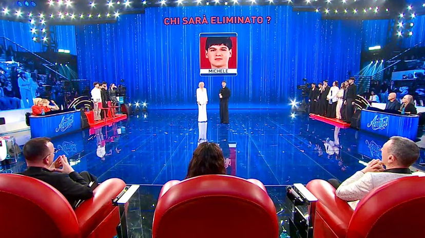 Amici 25, prima puntata del serale: eliminati Opi, Michele e Antonio preview