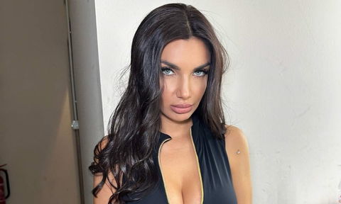 Elettra Lamborghini sbrocca dopo aver visto un video social che la riguarda: “Sta stron*a, non mi faccio problemi a a chiamare gli avvocati” preview