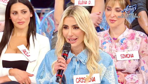 Uomini e Donne, Cristina Tenuta avvistata a cena con un cavaliere del Trono over (che non è Marco Gaggini): le foto preview