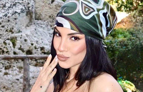 “Giulia De Lellis non posta sua figlia sui social ma vuole i vostri per il suo show davanti a 6 milioni di follower”: scontro tra l’influencer e Grazia Sambruna preview