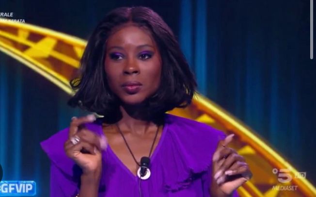 Ibiza Altea torna sui social dopo l’eliminazione dal Gf Vip 8 e pubblica una storia polemica: “Avrò dato fastidio?” preview