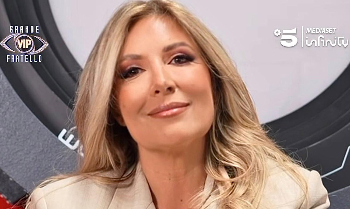 Selvaggia Lucarelli svela chi è il più simpatico (e il più sexy) del Gf Vip 8, poi aggiunge: “Il mio cachet? Ora ve lo dico!” article-post