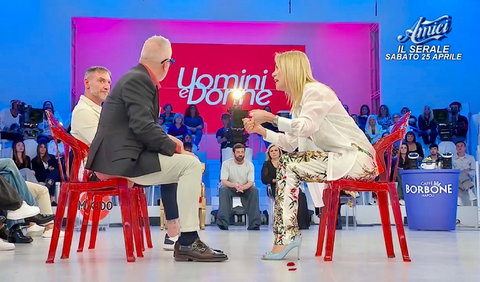 Uomini e Donne: l’opinione di Isa sulla puntata del 21/04/26 preview