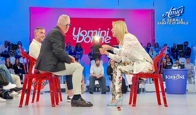 Uomini e Donne: l’opinione di Isa sulla puntata del 21/04/26 preview
