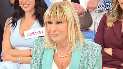 Uomini e Donne, un ex cavaliere si scaglia contro Gemma Galgani: “Donna selvaggia che mi ha ferito nell’anima!” preview