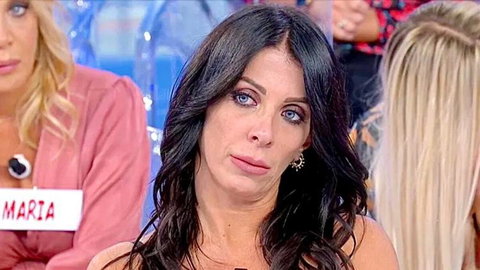 Uomini e Donne, Valentina Autiero si sfoga: “Dovrò asportare l’utero, ecco perché” preview