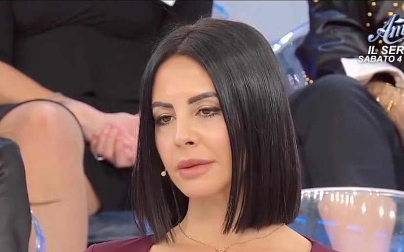 Uomini e Donne, Debora Bragetti racconta le perplessità della sua famiglia quando ha comunicato che avrebbe partecipato al dating show preview