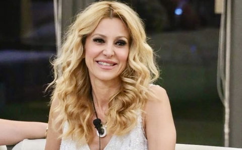 Gf Vip 8, un video di Adriana Volpe prima dei ritocchi estetici diventa virale sui social: “Non l’avrei mai riconosciuta” preview