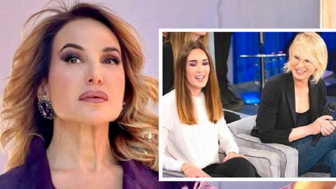 Barbara D’Urso ed il riferimento a Maria De Filippi e Silvia Toffanin nella causa contro Mediaset: “Documenti, chat e audio che ricostruiscono tutto” preview