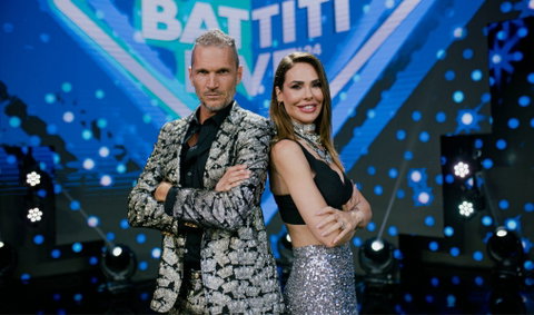 Alvin parte per registrare L’Isola dei Famosi: ecco il noto cantante che prenderà il suo posto a Battiti Live accanto a Ilary Blasi preview