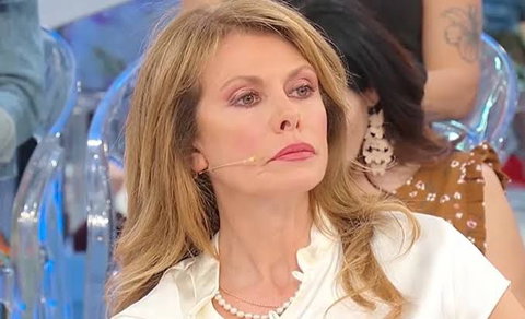 Cinzia Paolini pubblica la sua tesi per la scuola di musica e c’è un dettaglio che non sfugge agli amanti di Uomini e Donne preview
