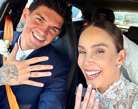 Paola Di Benedetto e Raoul Bellanova si sono sposati: le foto delle nozze preview