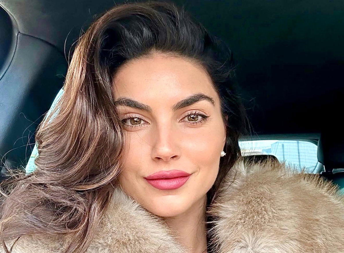 Uomini e Donne, Teresa Langella si commuove parlando di Pma: “Il nostro valore come donne non dipende dal risultato di un test positivo” article-post
