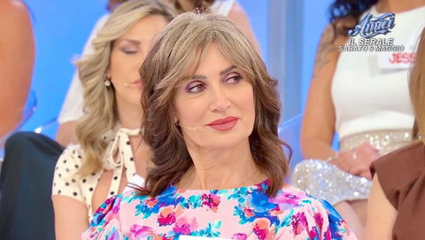 Barbara De Santi fa il nome del suo ex fidanzato (conosciuto a Uomini e Donne) al quale ripensa e che vorrebbe incontrare di nuovo preview