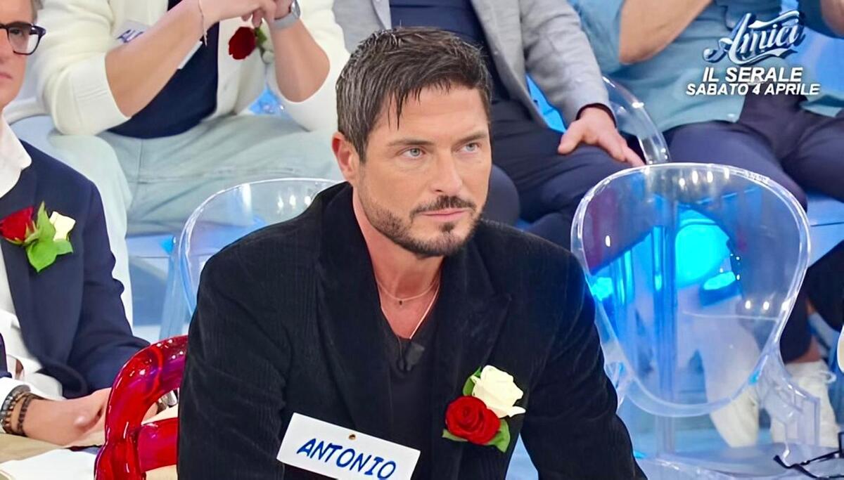 Uomini e Donne, Antonio Marino sta frequentando una delle dame del Trono over: ecco chi article-post