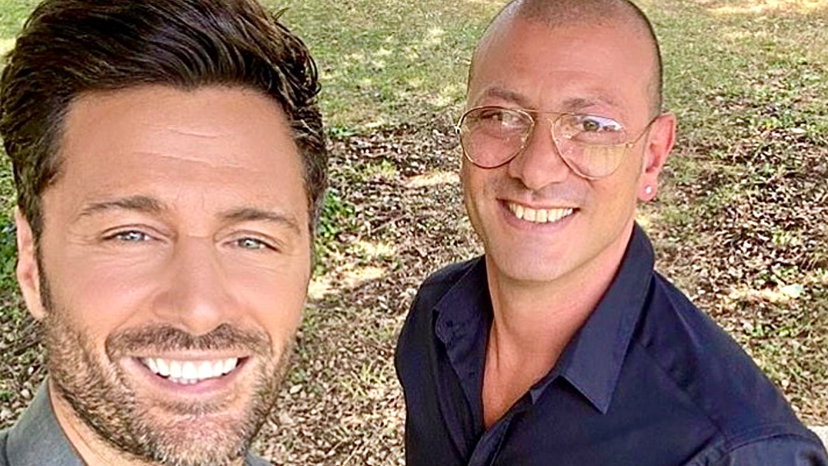 Temptation Island, il commosso ricordo di Filippo Bisciglia dopo la scomparsa di Alessandro Medici: “Mi si è gelato il sangue” preview