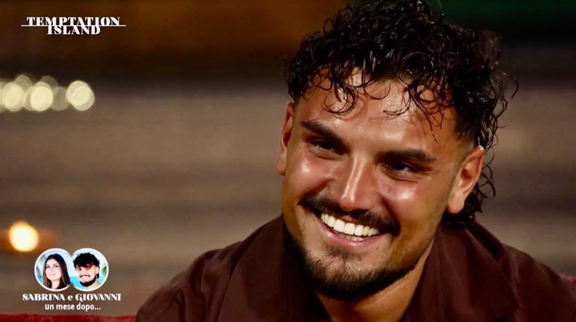Temptation Island 14, clamoroso bagno di folla per Giovanni in provincia di Catania: i video che stanno facendo discutere il web preview