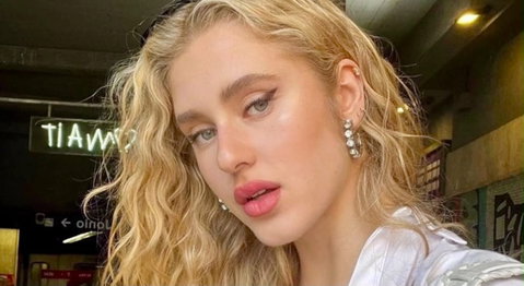 Isobel Kinnear si è fidanzata con un cantante protagonista di Sanremo 2026? La coppia paparazzata insieme preview