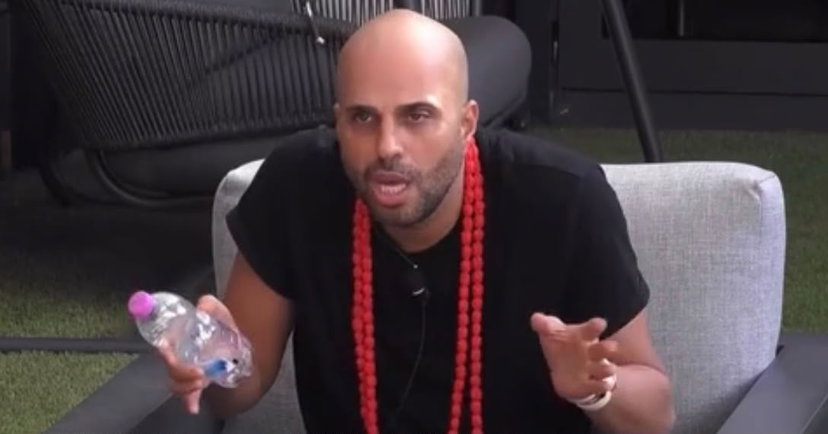 Jonathan Kashanian al Gf Vip 9 racconta di essere stato bloccato sui social da un famosissimo cantante italiano: “Ancora oggi non so perché” preview